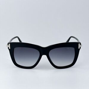 Tom Ford Women Black Smoke Butterfly BRAND NEW Sunglasses DASHA FT0822/S 01B
